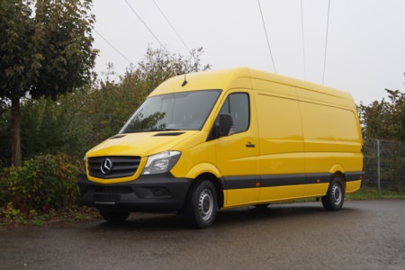 Siebdruckboden liefern und montieren - AMT Lauda-Königshofen/WVR, Ort/Kunde: A.M.T. Autohaus Mittleres Taubertal, Fahrzeug: MB Sprinter 4325mm HD, Typ: Ausbau - HENSEL Fahrzeugbau - Auslieferung Kundenfahrzeug