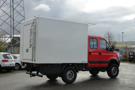 Kofferaufbau - Holger Schwarz, Ort/Kunde: Holger Schwarz, Fahrzeug: Iveco Daily DoKa 4 x 4 ( vorhanden), Typ: Kofferaufbau