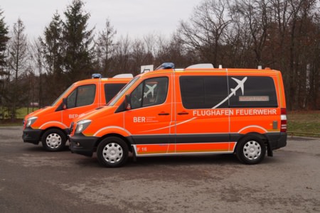 2x ELW1 Sprinter - Berlin Airport Schönefeld, Ort/Kunde: Flughafen Berlin Brandenburg GmbH, Fahrzeug: MB Sprinter, Typ: ELW1 - HENSEL Fahrzeugbau - Auslieferung Kundenfahrzeug