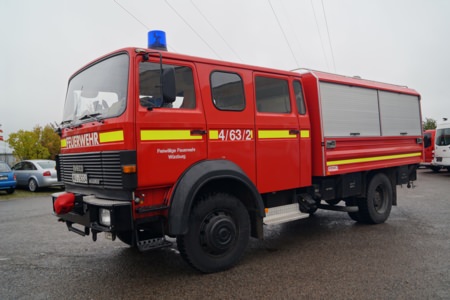 Anbau Heckwarneinrichtung - Würzburg BF, Ort/Kunde: Amt für Zivil- und Brandschutz, Fahrzeug: , Typ: Reparatur - HENSEL Fahrzeugbau - Auslieferung Kundenfahrzeug