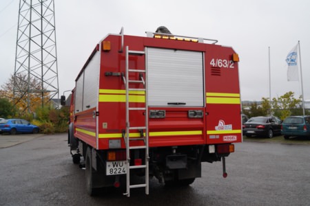 Anbau Heckwarneinrichtung - Würzburg BF, Ort/Kunde: Amt für Zivil- und Brandschutz, Fahrzeug: , Typ: Reparatur