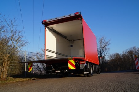 HENSEL Fahrzeugbau Auslieferungsfoto