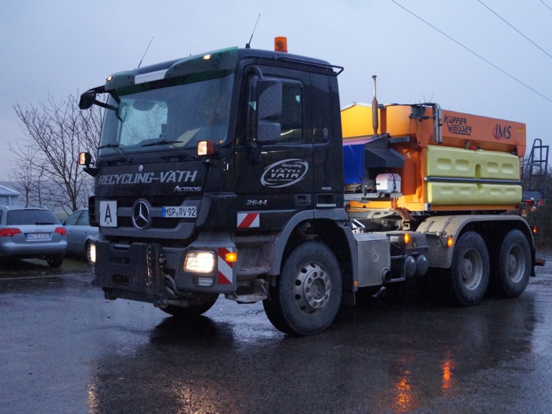 Nachrüstung Arbeitsscheinwerfer - Väth Recycling, Ort/Kunde: Recycling Väth, Fahrzeug: MB Actros MP3 Wechselsystem, Typ: Reparatur - HENSEL Fahrzeugbau - Auslieferung Kundenfahrzeug