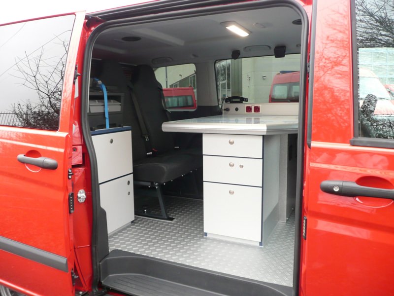 HENSEL Fahrzeugbau - KdoW/ELW - Rehau, Kunde: Rehau