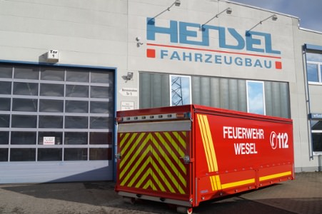 AB-Logistik Wesel, Ort/Kunde: Feuerwehr Wesel, Fahrzeug: , Typ: Abrollbehaelter - HENSEL Fahrzeugbau - Auslieferung Kundenfahrzeug