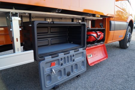 Kofferaufbau - Team Orange, Ort/Kunde: Team Orange, Fahrzeug: VW Crafter 50 Radstand 4325, Typ: Kofferaufbau