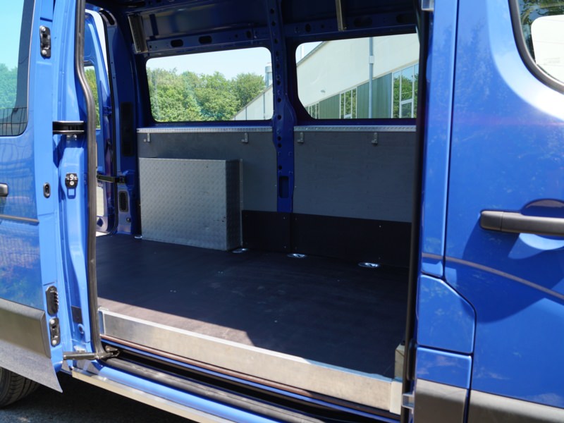 HENSEL Fahrzeugbau - Innenausbau - Autohaus Ehrlich, Würzburg, Kunde: Autohaus Ehrlich GmbH