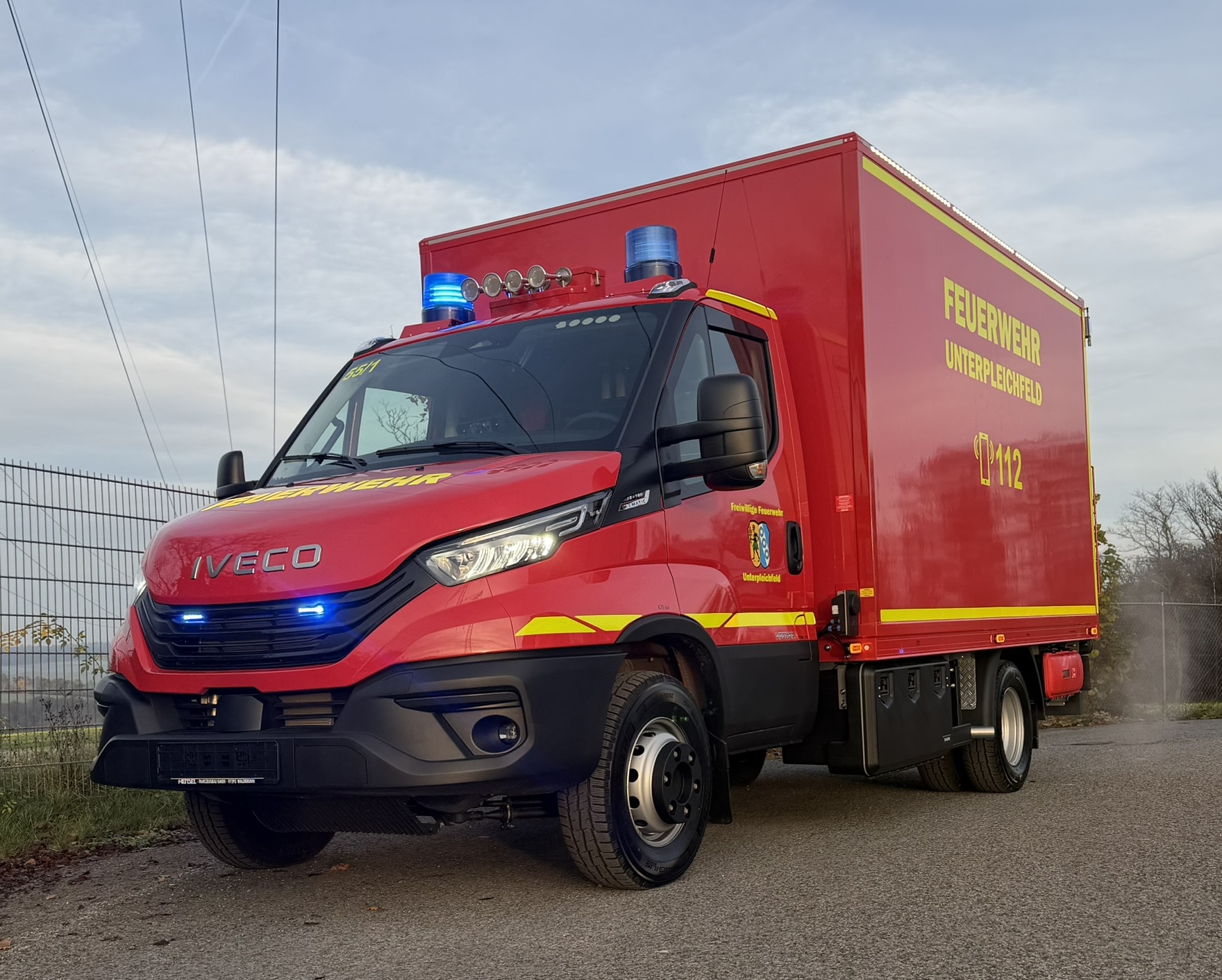 GW-L1 - Unterpleichfeld, Ort/Kunde: Gemeinde Unterpleichfeld, Fahrzeug: IVECO Daily 70C18 HA8/P, Typ: GW-L1 - HENSEL Fahrzeugbau - Auslieferung Kundenfahrzeug