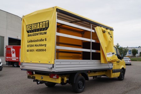 Planengestell mit Dachspoiler - Fa. Gebhardt, Marktheidenfeld, Ort/Kunde: Autohaus Hettinger GmbH, Fahrzeug: VW Crafter 35  Radstand 4325, Typ: Pritschenaufbau